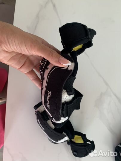 Налокотники CCM детские