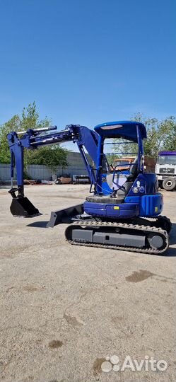 Мини-экскаватор Komatsu PC38UU-3, 2011
