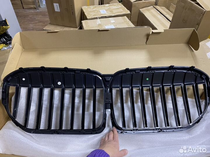 Решетка радиатора для BMW G11 рестайл, черный глян