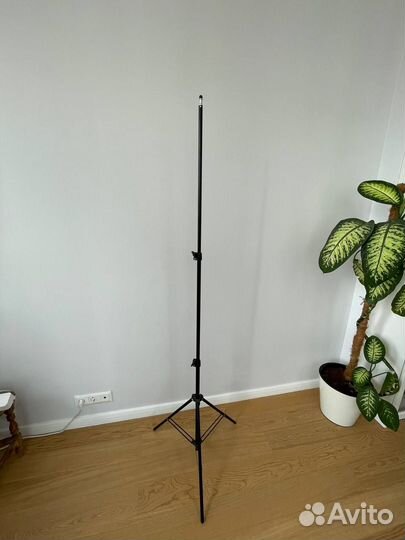 Универсальный напольный штатив 2.1м