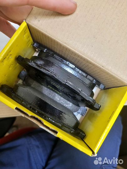 Задние тормозные колодки Mazda cx-7,9