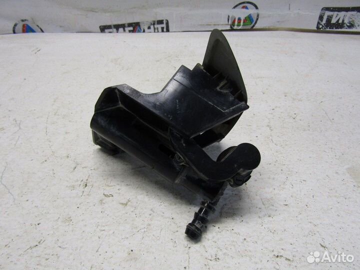 Форсунка омывателя фары Corolla E15 2006-2013