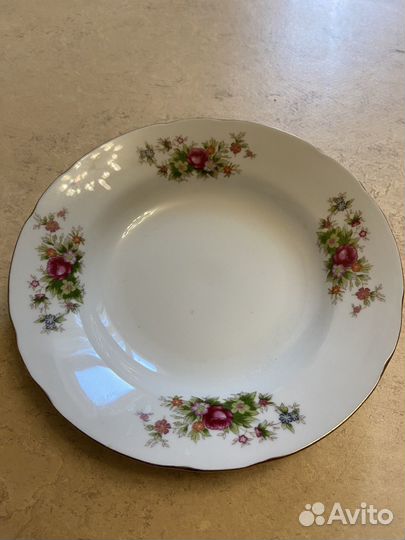 Набор тарелок из японского фарфора