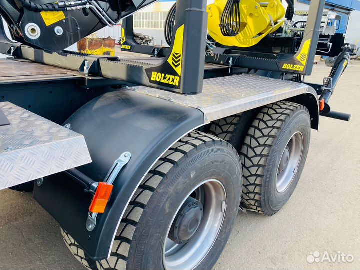 Лесовоз на базе шасси Shacman SX32586T384C,6*4