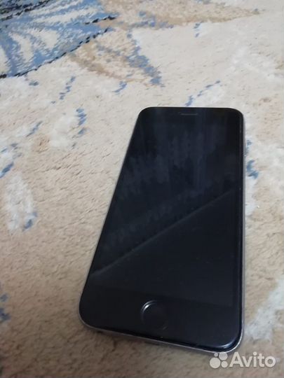 Телефон iPhone 6s