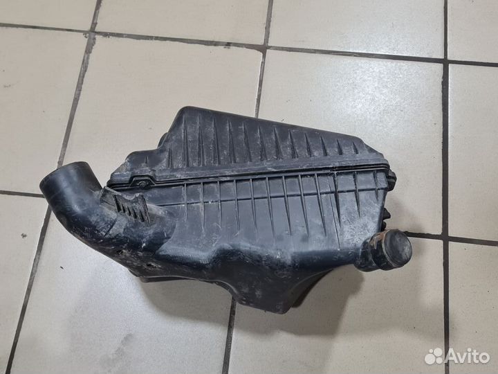 Корпус воздушного фильтра Kia Spectra