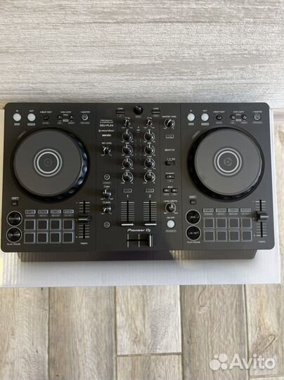 Контроллер Pioneer DDJ-FLX4