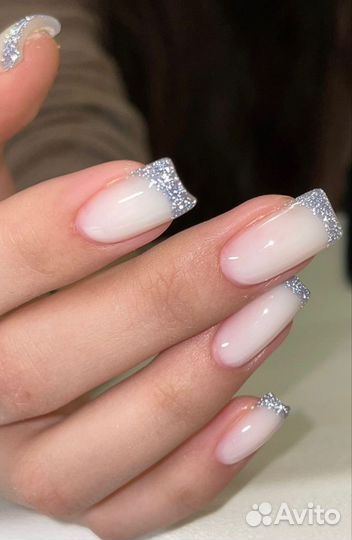 Наращивание ногтей