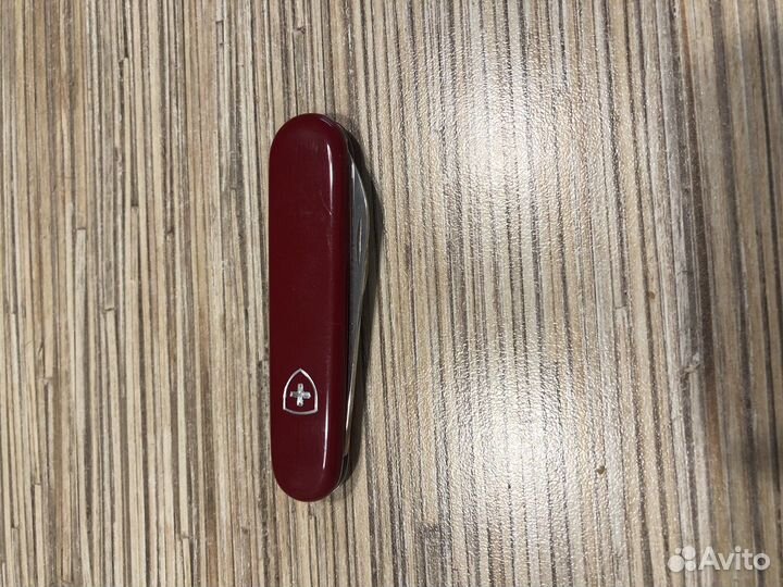 Перочинные ножи швейцарские