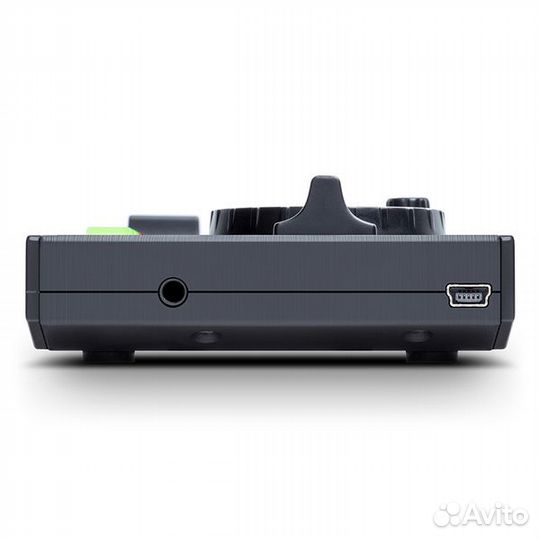 DJ-контроллер Numark DJ2GO2 Touch