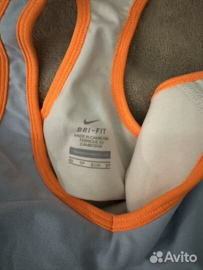 Спортивная майка топ