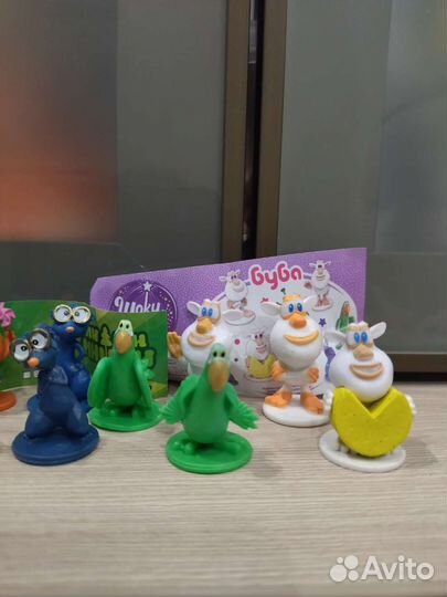 Игрушки из сюрпризов наборами и единички