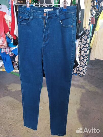 Джинсы