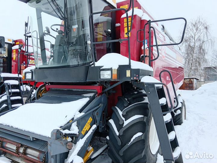 Зерноуборочный комбайн полесье GS 12