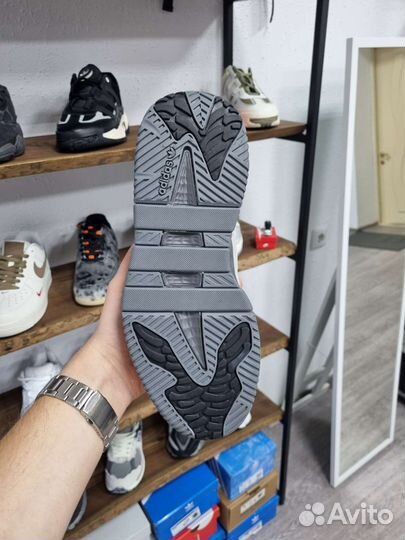 Кроссовки Adidas Niteball