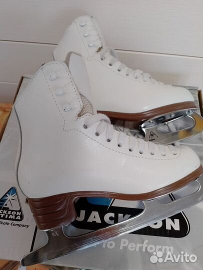 Фигурные коньки jackson artiste