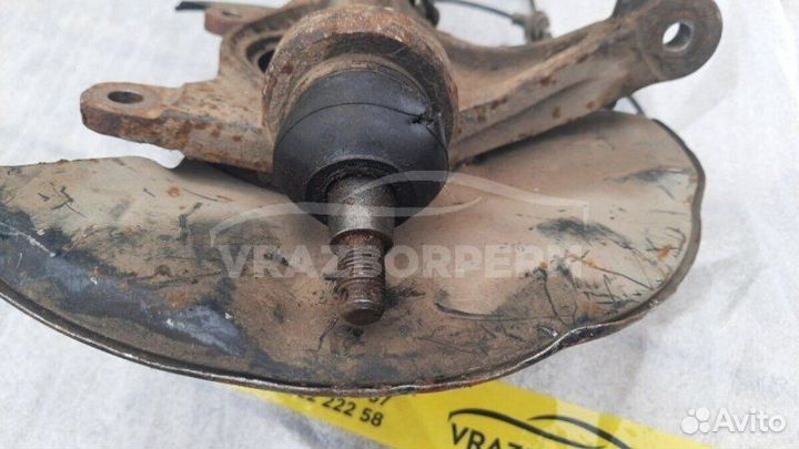 Кулак поворотный передний правый Honda Accord 8