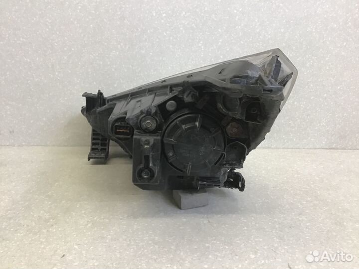 Фара правая Hyundai Solaris 2010-2017