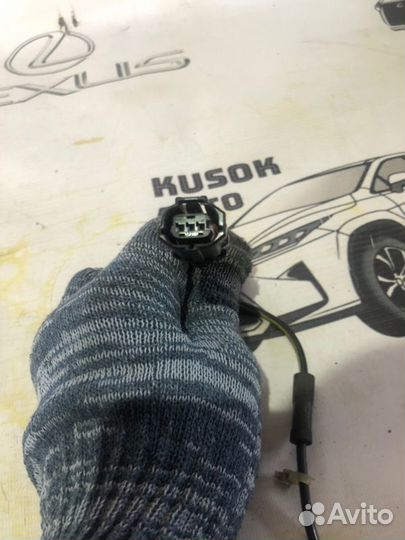 Датчик ABS задний правый Lexus Rx 450 H GYL25