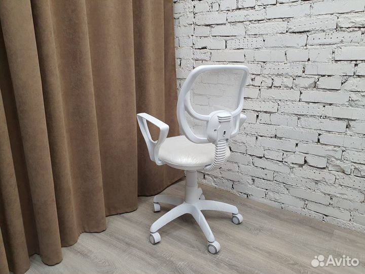 Кресло офисное