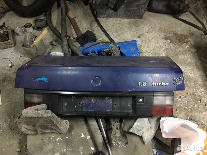 Крышка багажника фольксваген b3