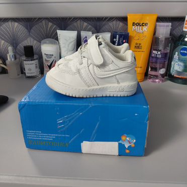 Продам детскую обувь