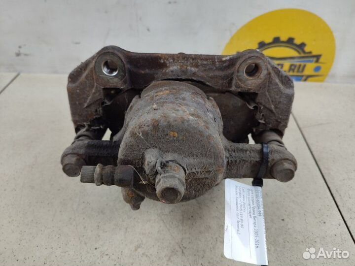 Суппорт тормозной передний левый Suzuki Grand