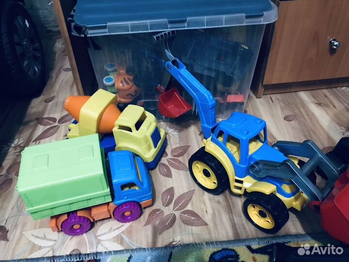 Детские игрушки машины