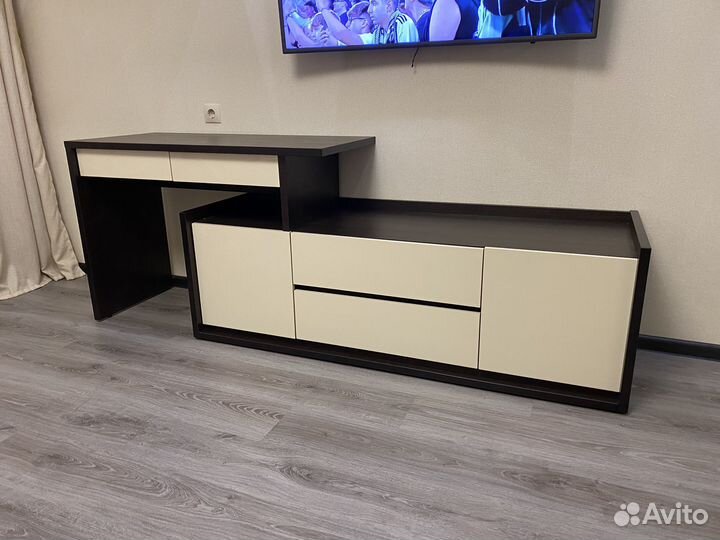 Тумба под тв + письменный стол