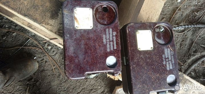 Старинный телефон