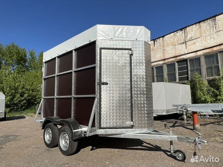 Прицеп коневозка