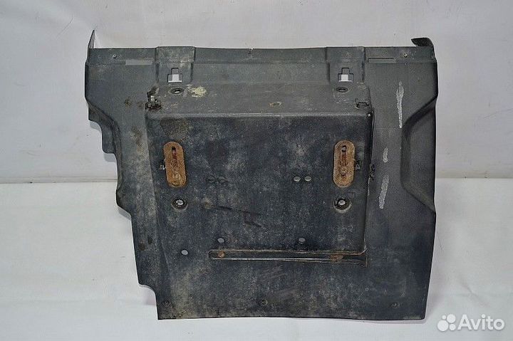 Крыло ведущего моста, переднее левое renault truck