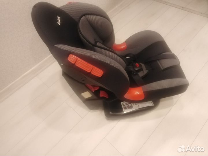 Детское автокресло siger