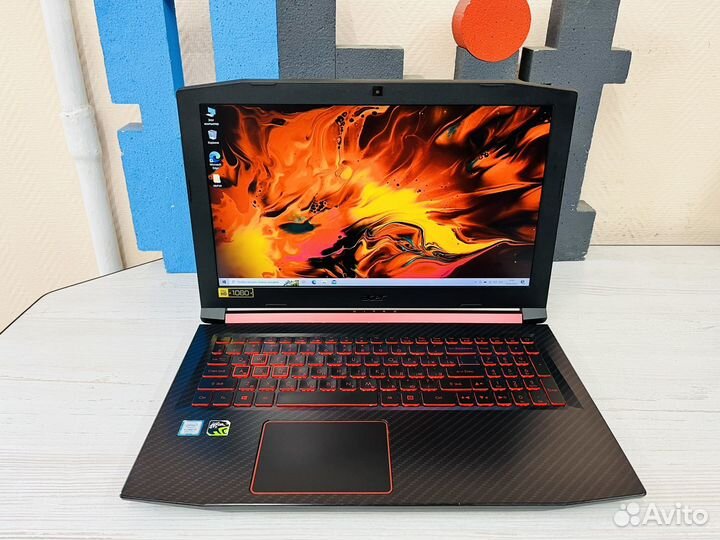 Ноутбук для учебы и игр