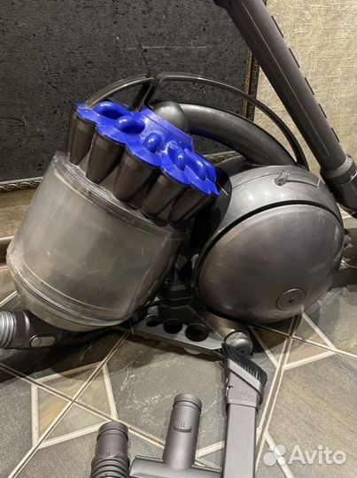 Пылесос Dyson DC41C