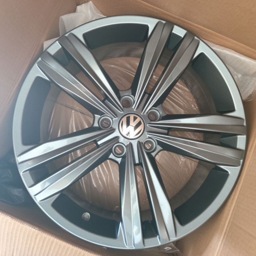 Литые диски Volkswagen 7.5×R17 5×112