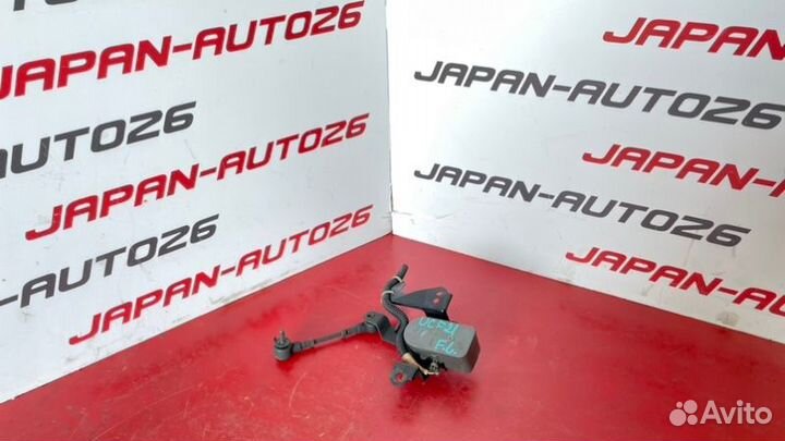 Датчик уровня просвета правый Toyota Celsior UCF21