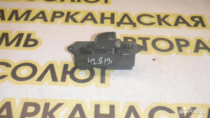 Кнопка стеклоподъемника Mitsubishi Lancer 10 (CY)