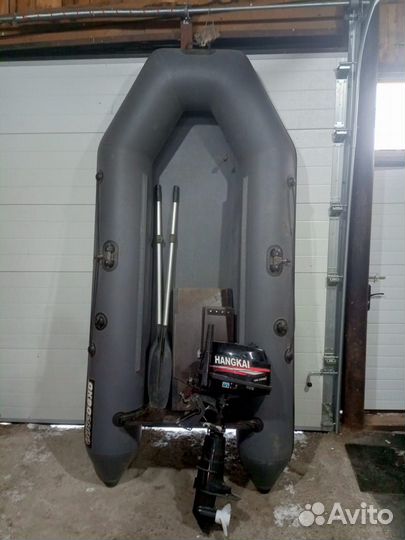 Лодка надувная с мотором