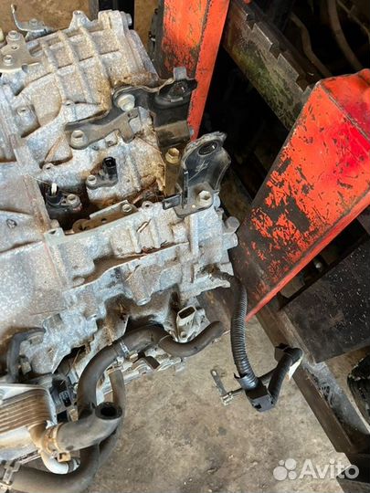 Автомат Toyota Noah ZRR80W 3ZR-FAE 2014