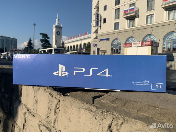 Playstation 4 slim 1Tb