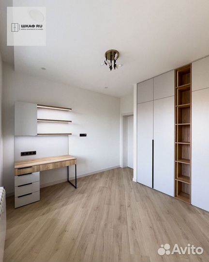 Шкаф распашной с фрезерованными фасадами