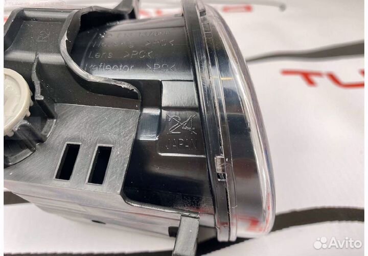 Туманки Toyota Lexus koito