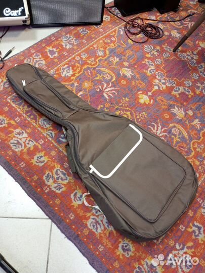 Зимний чехол для гитары