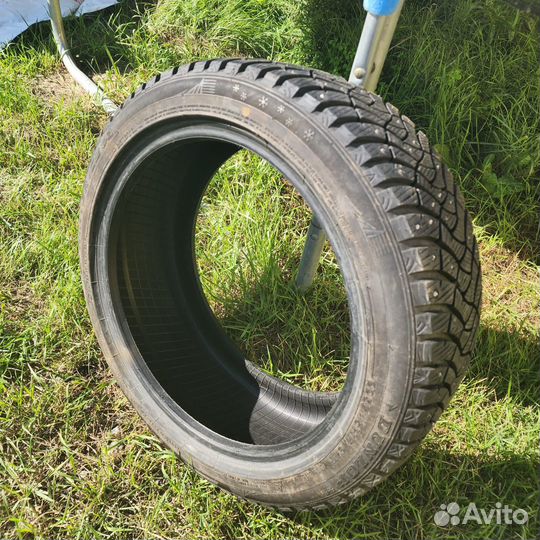 Dunlop SP Winter Ice 03 2.25/45 R17