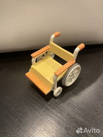 Игрушка кресло