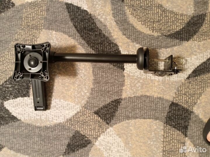 Кронштейн для монитора