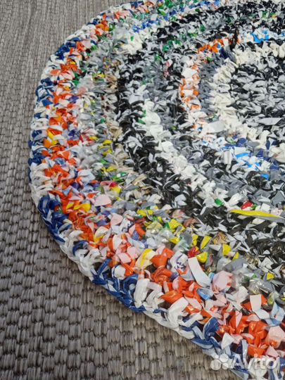 Коврик ручной работы