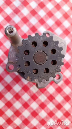 Помпа VAG 03L121019