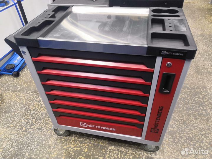 Тележка инструментальная с набором инструментов